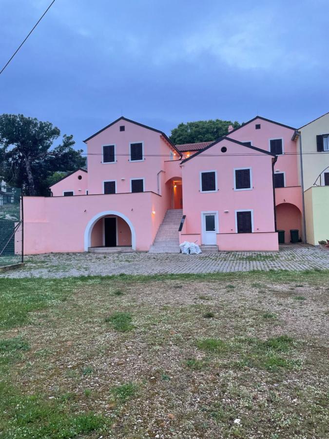 Oaza Apartment Nerezine Exterior photo